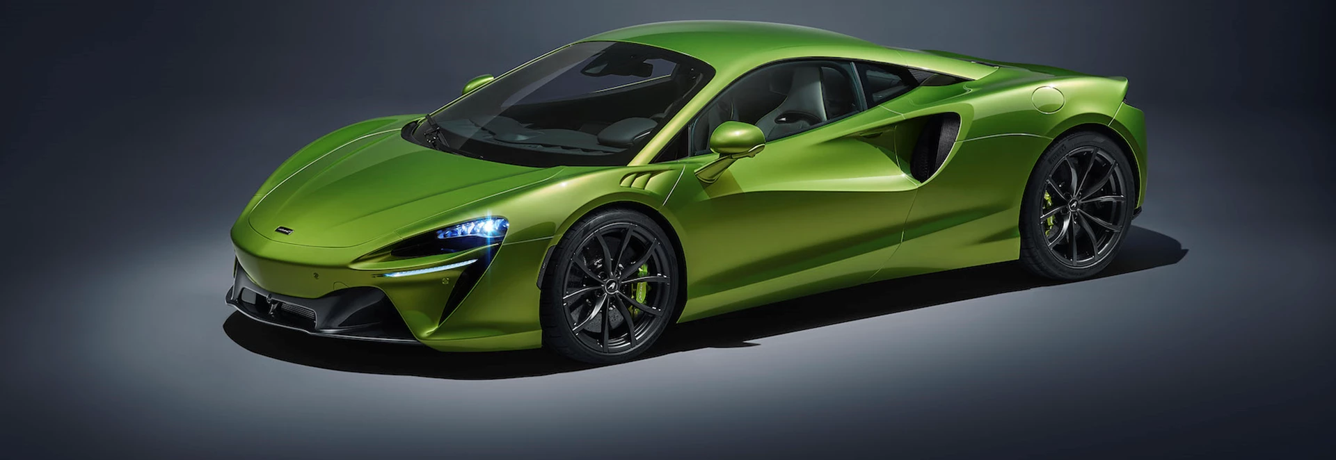 This is the new 671bhp McLaren Artura plug-in hybrid supercar 